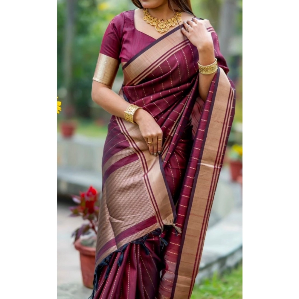 Women's Silk Printed Saree With Unstitched Blouse 5.5Mtr (Maroon) - Image 3