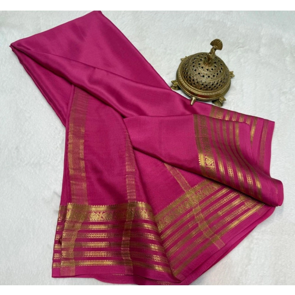 Women's Crepe Chit Pallu Solid Saree With Unstitched Blouse 5.5Mtr?(Pink) - Image 2