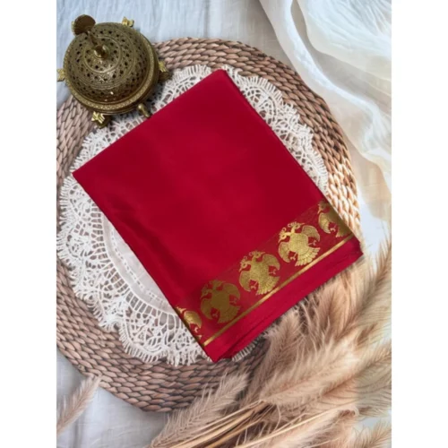Women's Crepe Chit Pallu Solid Saree With Unstitched Blouse 5.5Mtr?(Red)