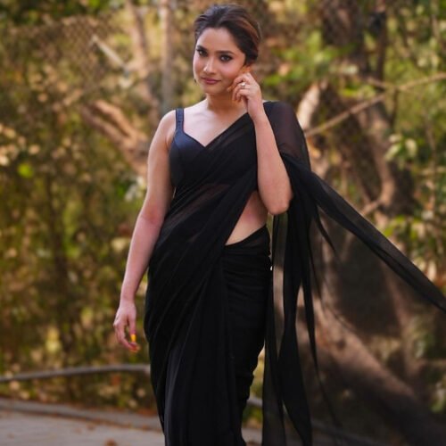 Women's Georgette Solid Saree With Unstitched Blouse 5.5Mtr (Black)